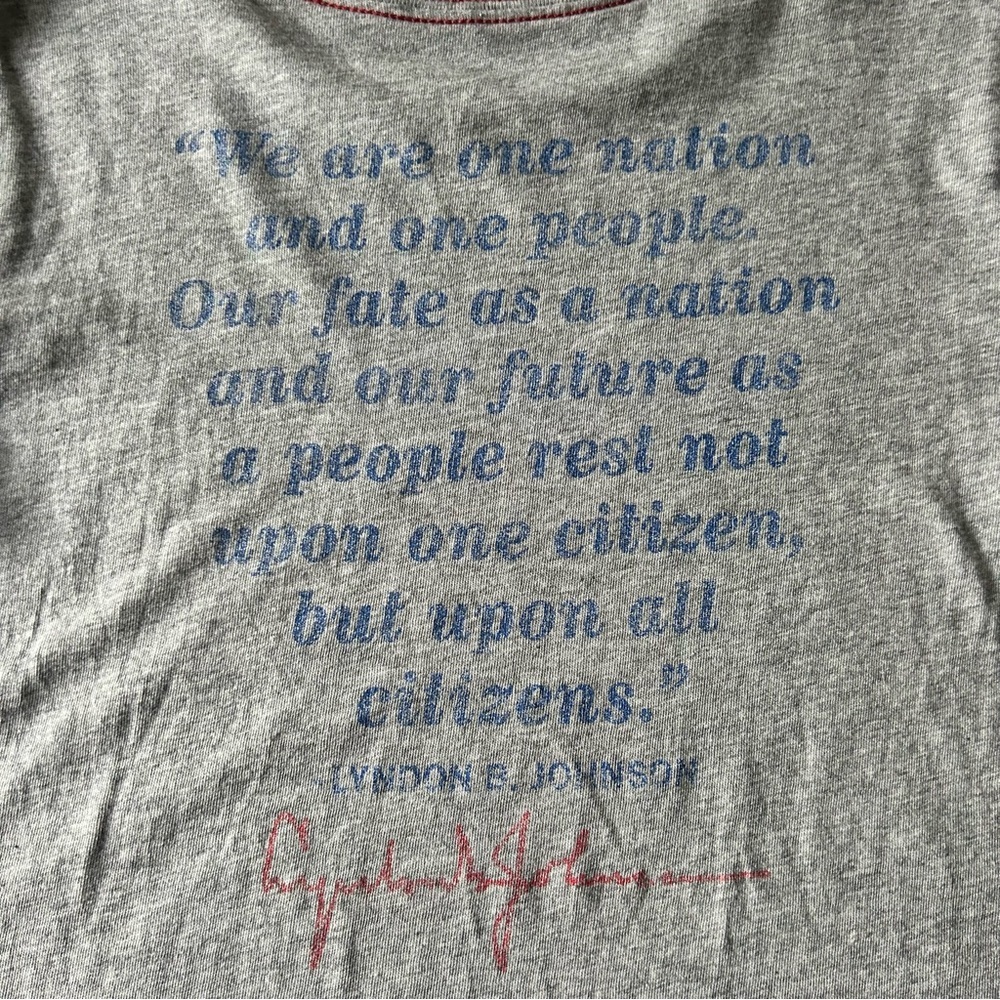 Peek Lyndon B Johnson One Nation Gray Graphic T-Shirt USA Map Graphic - Picture 3 of 3